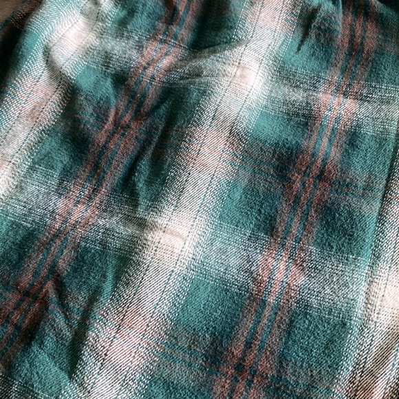 Boys Abercrombie Kids Button Down Shirts - Set of 2 - Picture 12 of 12